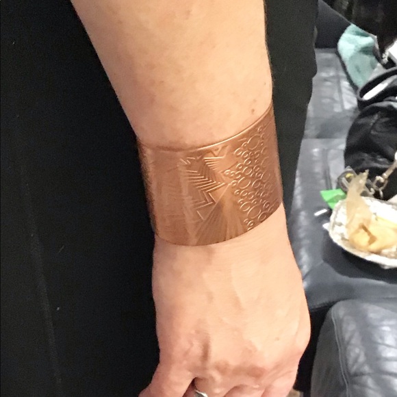 Copper cuff, Wonder Woman Cuff. New - Picture 6 of 7